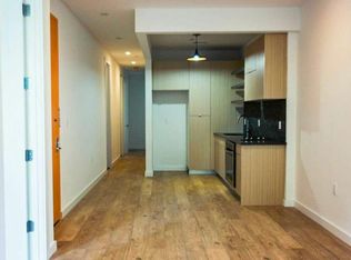 451 Maple St #2R, Brooklyn, NY 11225