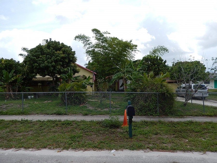 1st image of 124 Broward Ave APT A