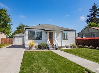 3148 Hemlock St, Longview, WA 98632