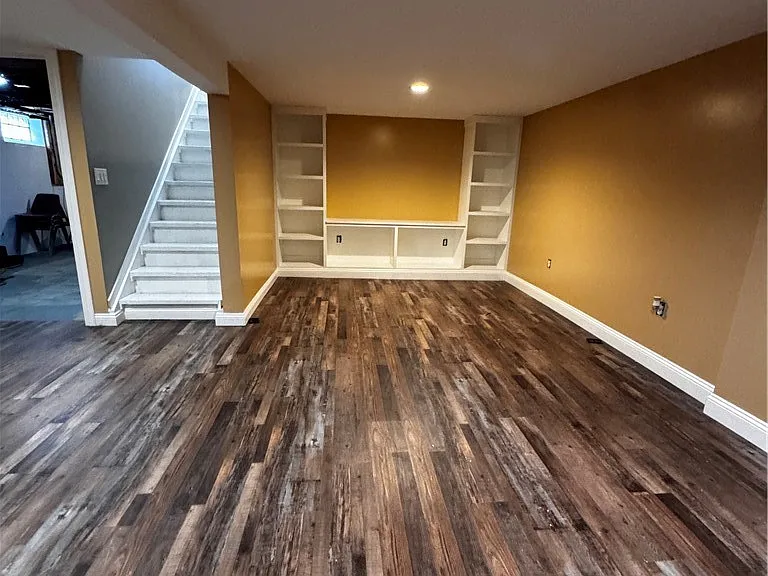 7633 Hidden Valley Dr — Photo 25
