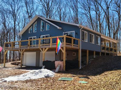 192 Lower Lakeview Dr, Hawley, PA, 18428