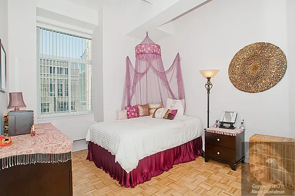 Sold by New York Residence | media 6