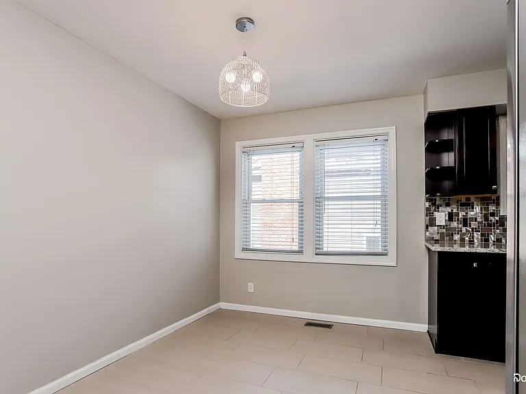 15027 Isleview Dr — Photo 7