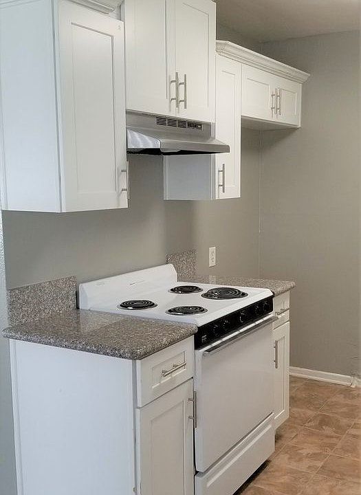 1st image of 14333 Helwig Ave APT 14