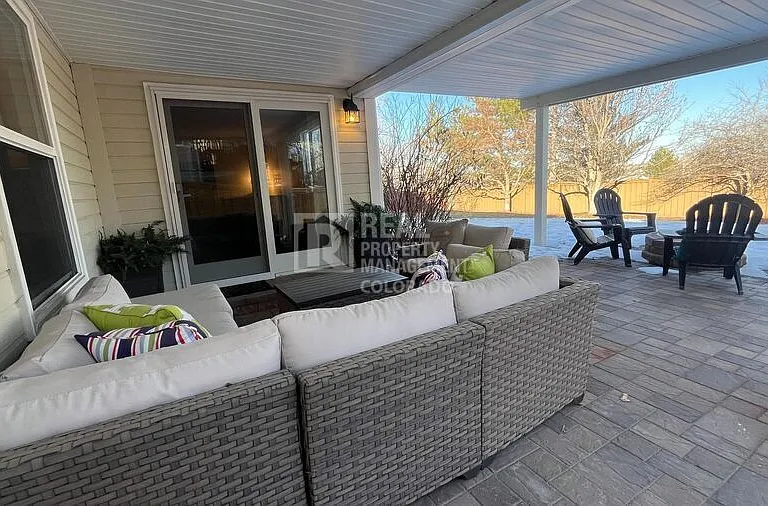 10134 Spring Water Ct — Photo 59