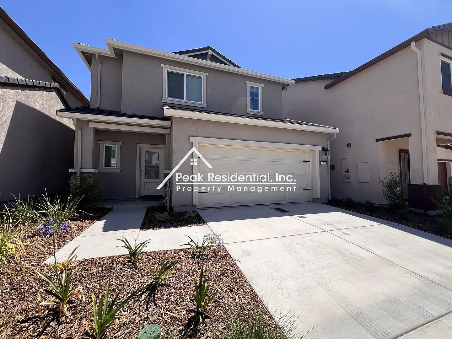Brand New 3bd/2.5a Lincoln Home With Loft-Must See! — Photo 3