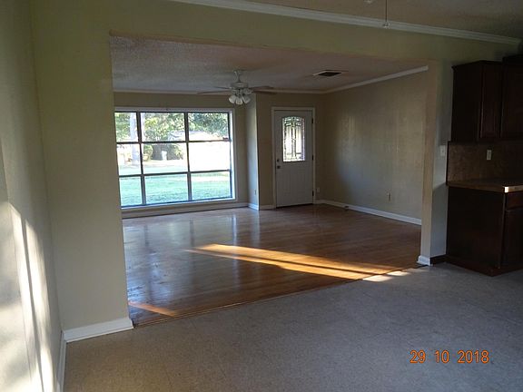 4th image of 118 Selman Dr