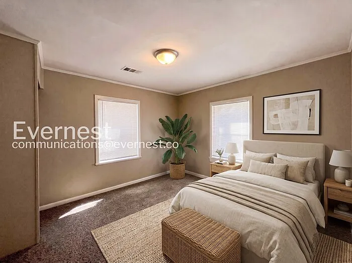 2 bed, 1.0 bath, 812 sqft, $1,050 — Photo 3