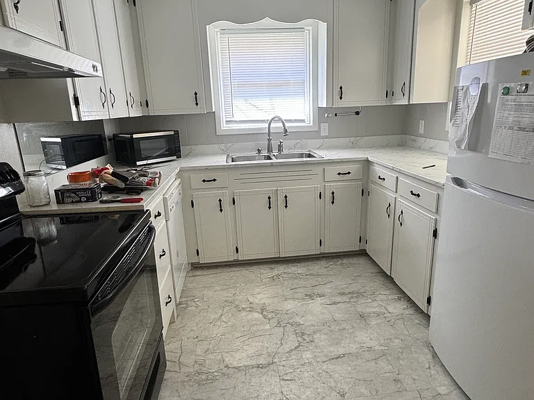 202 Oliver St — Photo 1