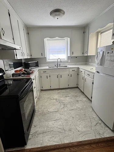 202 Oliver St Photo 1