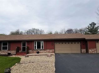 8649 N Byron Hills Dr, Byron, IL 61010