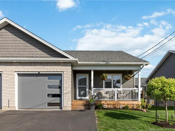 43 Satleville Cres, Riverview, NB E1B 0V5
