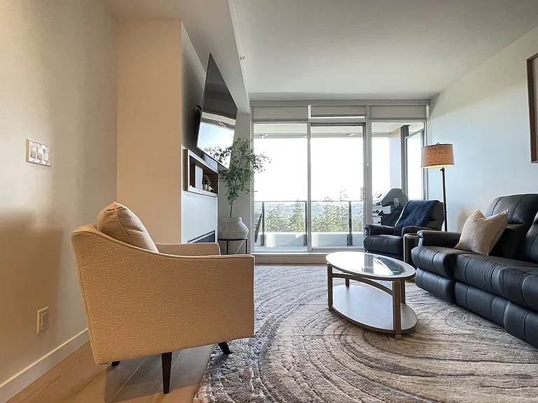 2000 Hannington Rd #904 — Photo 3