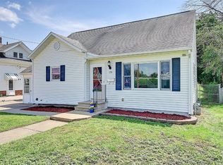 135 19th Ave SW, Cedar Rapids, IA 52404