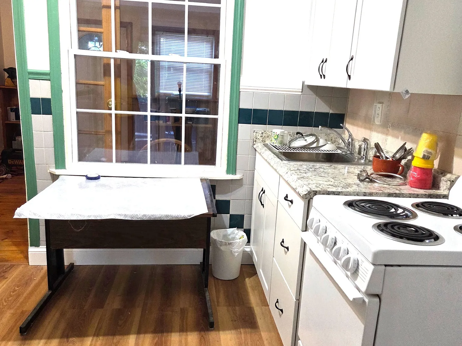 Studio, 1.0 bath, 220 sqft, $1,400 — Photo 3