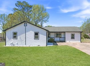 104 Mountain View Dr, Dallas, GA 30157