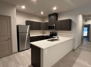 Flats At Twenty, La Grange, KY 40031