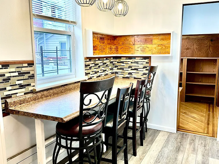 163 Jewett Ave #HOUSE — Photo 6