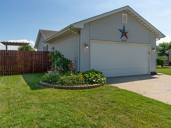 3rd image of 5079 Woodbridge Ave