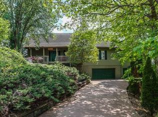 227 River Run Dr, Murphy, NC 28906