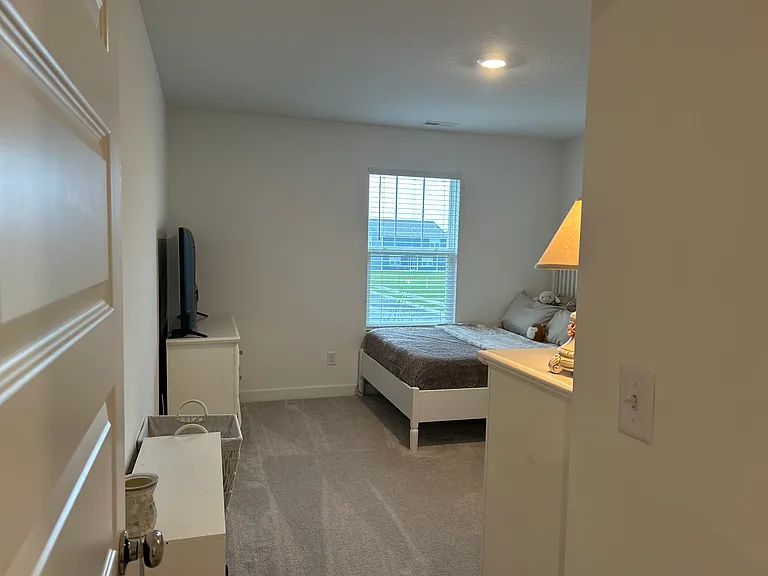 2194 Bauer Creek Dr — Photo 3