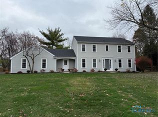 25874 Cherbourg Ln, Perrysburg, OH