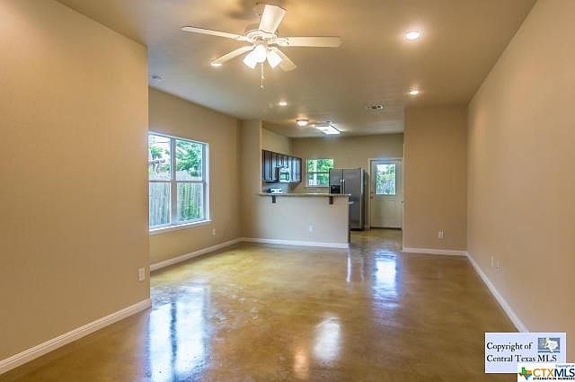 1st image of 559 Advantage Dr