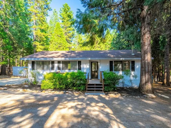 5695 Happy Pines Dr, Foresthill, CA 95631