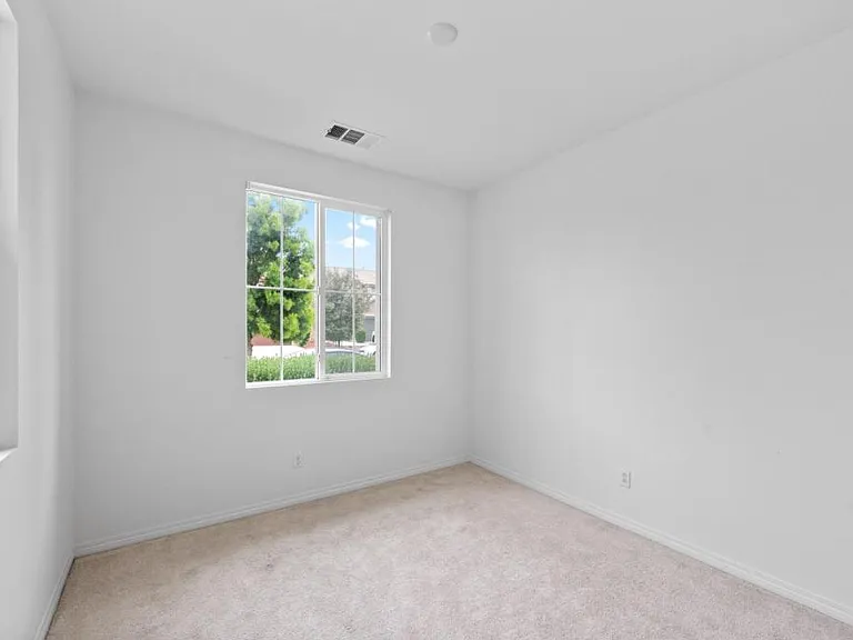 31624 Chamise Ln — Photo 32