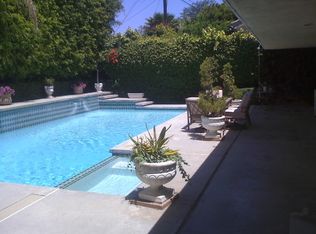 6711 S Halm Ave, Los Angeles, CA 90056