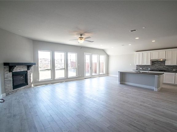 3rd image of 1701 Port Millstone Trl
