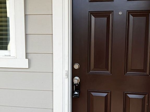 5th image of 184 Indon Dr
