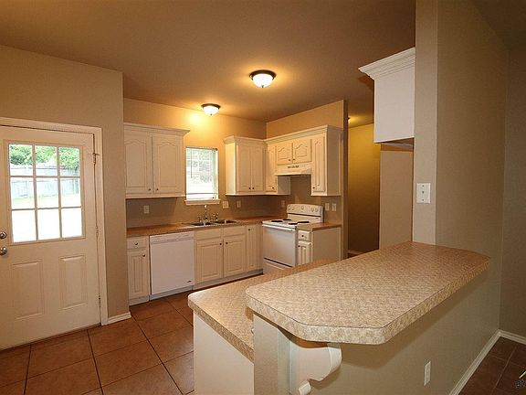 5th image of 3309 Shady Trail Dr