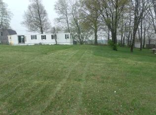 1004 Elmwood Dr, Ionia, MI 48846