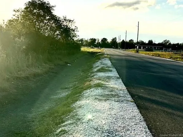 1 Farm Rd, Lake Charles, LA 70615