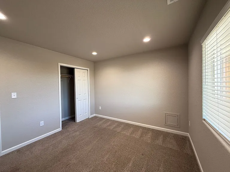 153 S Stardust Cir — Photo 12