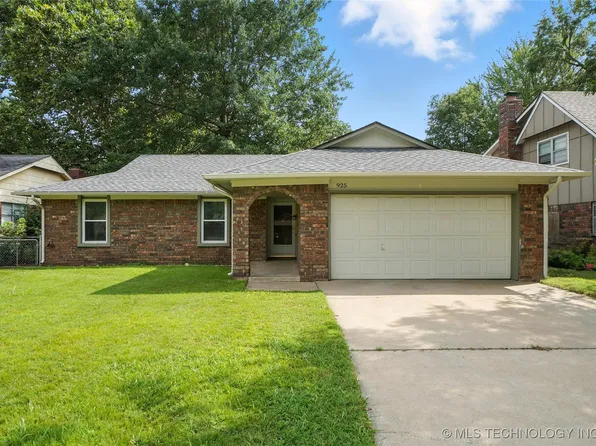 925 W Boston St, Broken Arrow, OK 74012