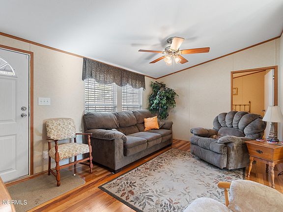 5th image of 2881 Woodthrush Lane SW