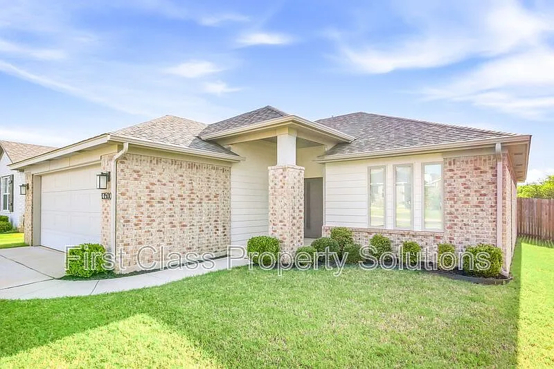 3 bed, 2.0 bath, 1466 sqft, $1,850 — Photo 2