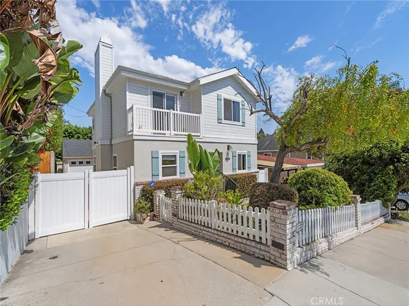 3204 Walnut Ave, Manhattan Beach, CA 90266
