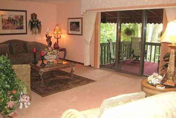 4th image of 1313 Camp Hill Way