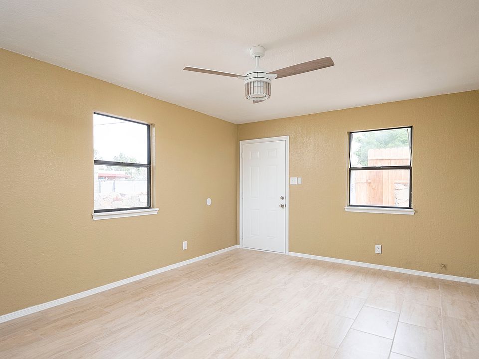 1st image of 903 S Espanola St Unit 1/2