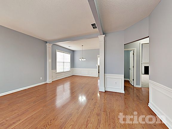 3rd image of 4242 Clearvista Ln NW
