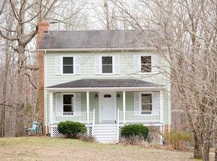 642 Cooks Rd, Farmville, VA 23901