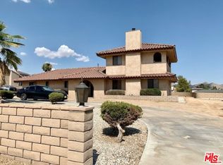 16243 Chiwi Rd, Apple Valley, CA 92307
