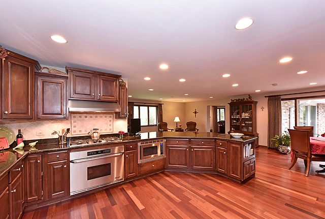 1st image of 2220 Heathercliff Dr