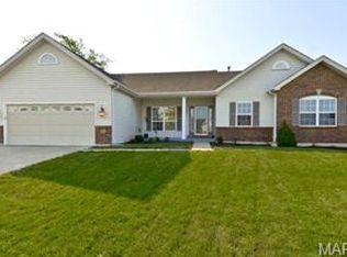49 Spangle Way Dr, O'Fallon, MO 63366