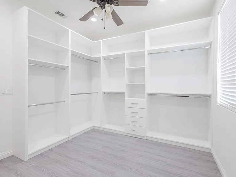 16220 Retreat Ct — Photo 3