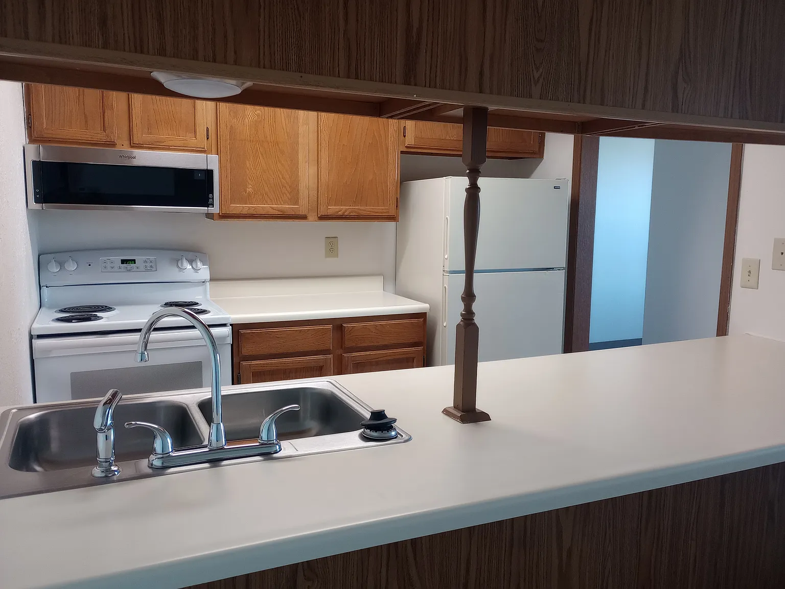 Marina Point Apartments — Photo 4