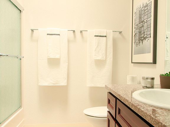 4th image of 941 Marina Way S Ste C